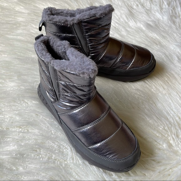 Bearpaw Pewter Puffy Boots Size 7 Nwot 
